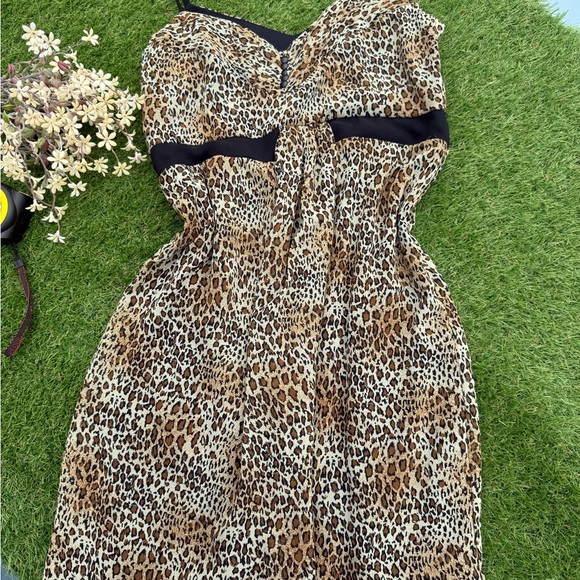 Vintage Mini Leopard Print Dress with Black Accents - Picture 2 of 8